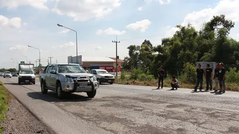 ชาวบ้านร้อง! ถ.เลี่ยงเมืองนครสวรรค์ขาขึ้น ชำรุดหนัก ซัดสิบล้อ ทำพัง