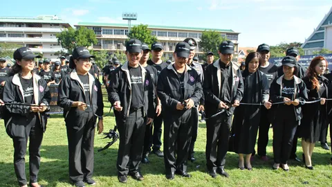 รมว.พม.ปล่อยขบวนสภาเด็ก ทำกิจกรรมจิตอาสาถวายเป็นพระราชกุศล