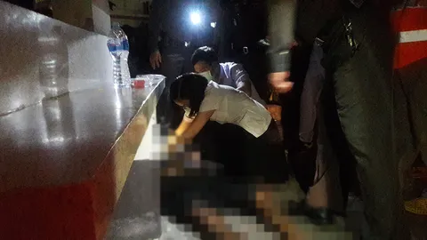 เศร้า! ชายเร่ร่อนตายหน้าอำเภอเมืองประจวบฯ คาดป่วยไม่มีเงินรักษาตัว