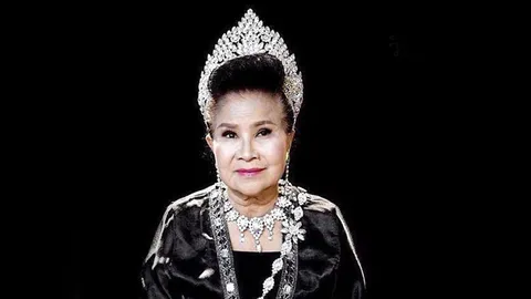 'วิญญู จันทร์เจ้า' นำทีม ลิเกรวมดาวแสดงอาลัย พ่อหลวง