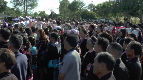 พสกนิกรภาคเหนือ 'รวมพลังความภักดี' ถวายสัตย์ปฏิญาณต่อ 'ในหลวง ร.9'