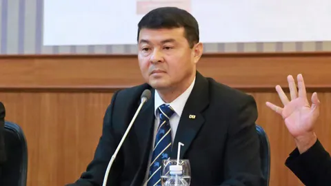 'ดีเอสไอ' แจ้ง ‘รักษาการเจ้าอาวาสวัดพระธรรมกาย’ พา ‘ธัมมชโย’ มอบตัว