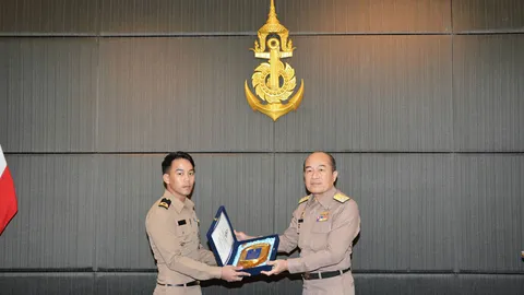 'ผบ.ทร.' มอบรางวัลเกียรติยศนาวี 59 ให้ ร.ต.ธรรมปพน ปรีชารณเสฏฐ์