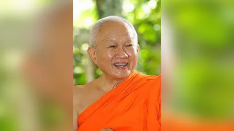 รัชกาลที่ 10 โปรดเกล้าฯ 'ป.อ. ปยุตฺโต' เป็น 'สมเด็จพระพุทธโฆษาจารย์'