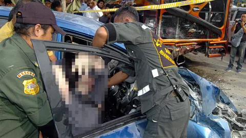 หนุ่มแบงก์ดับ