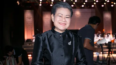 เริ่มมีปัญหาความจำ แม่แอ๊ด โฉมฉาย รับละครน้อยลงหวั่นเป็นตัวถ่วง