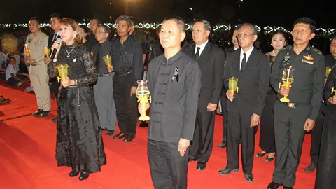 ชูแสงสีเสียงตระการ "งานกาชาดกาญจนบุรี"