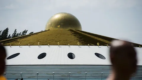 ‘DMC’ ทีวีธรรมกายโผล่เฟซบุ๊กไลฟ์เฉย! หลังถูก กสทช.ระงับออกอากาศ