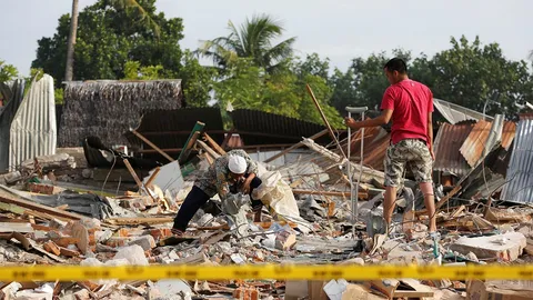 อิเหนาอ่วม! ยอดผู้พลัดถิ่นเหตุแผ่นดินไหว 6.5 พุ่ง 45,000 คน