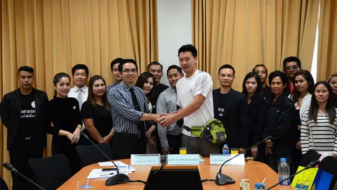 ยูเอ็มทีพร้อมเคลียร์ หลัง22อดีตนศ.แจ้งความ ไม่ได้กู้ แต่เป็นหนี้กรอ.  