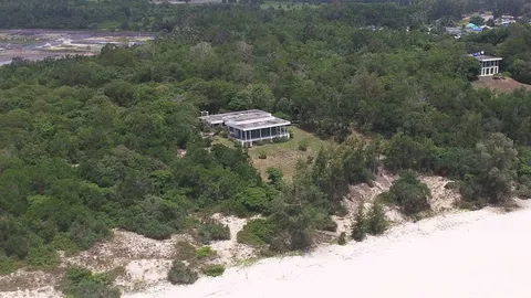 พิริยะ ไกรฤกษ์ เข้าพบตร.รับทราบข้อหารุกอ่าวทุ่งทราย ทำบ้านหรูร้อยล้าน