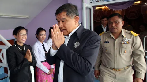 'บิ๊กน้อย' ลงใต้ตรวจเยี่ยม ร.ร.เขตพัฒนาศก.พิเศษ เมืองต้นแบบการศึกษา