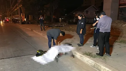 Honda CB650 ซิ่งชนราวสะพานพระนั่งเกล้าใหม่ หนุ่มนนท์ ร่างกระแทกพื้นดับ