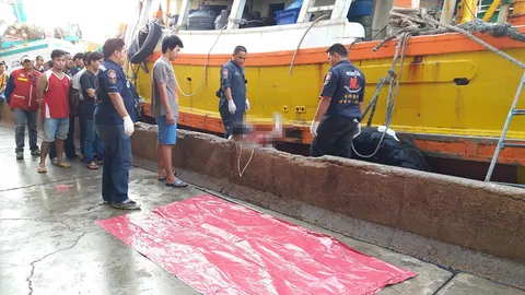 กัปตันหนุ่มโชคร้าย ก้าวขึ้นฝั่ง พลาดตกเรือหัวฟาดจมทะเลดับ