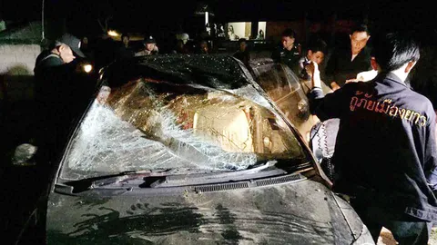 เก๋งยางแตกพลิกคว่ำหลายตลบ สาว24 เจ้าของร้านก๋วยเตี๋ยวหมูตุ๋นเจ้าดังดับ