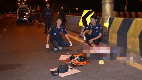 สลด!หนุ่มสถาปนิก ซิ่งบิ๊กไบค์ แหกโค้งชนเสาไฟดับสยอง 