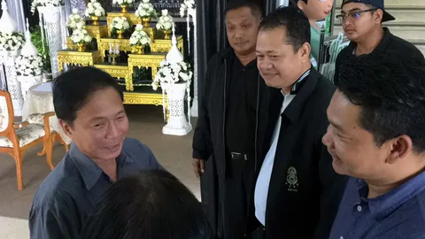 มทภ.4 ลงจัดระเบียบเมือง 'ศก.-ทท.' ภูเก็ต ตามนโยบาย รบ.-คสช.