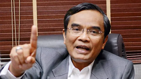 'นิพิฏฐ์' ซัด สนช.ลักหลับ อ้างงานล้น หวังลากยาวเลือกตั้ง ไปกลางปี 61