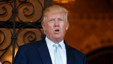 ทรัมป์ลุยแขวะแหลก-เบรกการเมืองนายทุน