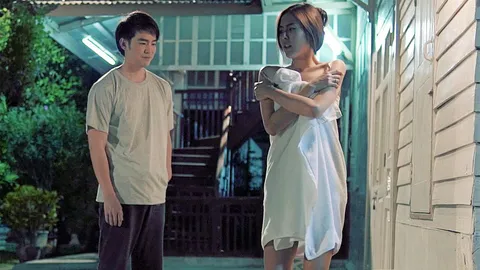 'พีค' เต้นยั่วผ้าหลุด! 'บีม' กลั้นไม่อยู่หัวเราะก๊าก