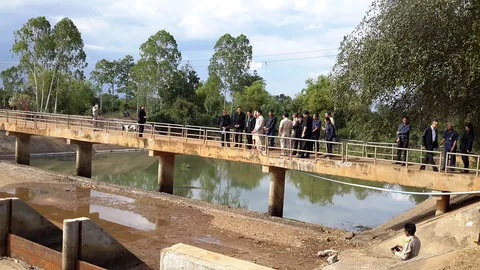 รองนายกฯ ตรวจเยี่ยมโครงการผันน้ำลำมาศ - อ่างเก็บน้ำหนองทะลอก บุรีรัมย์