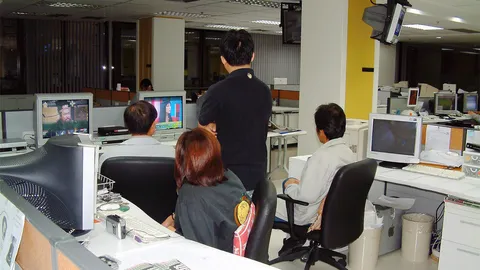 สังคมก้มหน้า