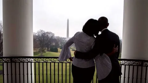 เก็บไว้เพียงความทรงจำ ! โอบามา-มิเชล อำลาทำเนียบขาว ขอบคุณสุดหัวใจ (ชมคลิป)