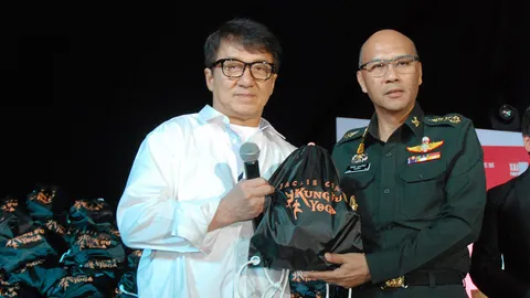 น้ำใจดารา