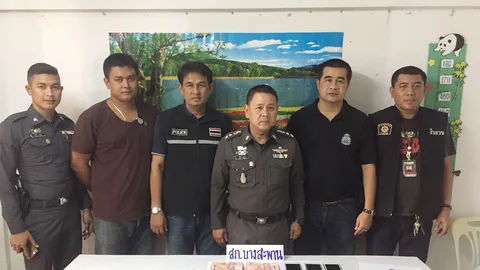 จับสาวบางสะพาน ค้าไอซ์หลังน้ำท่วม ของกลาง22กรัม เงินสด2แสน   