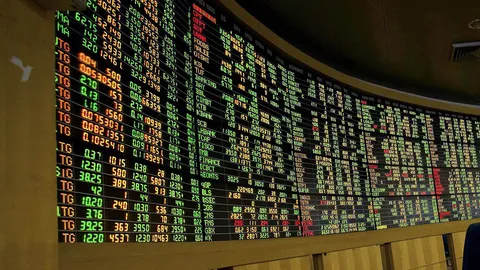 โบรกฯแข่งดุ! ฟาดค่าคอมอู้ฟู่ ชิงส่วนแบ่งตลาดมูลค่าซื้อขายหุ้นวันละ 5 หมื่นล้าน