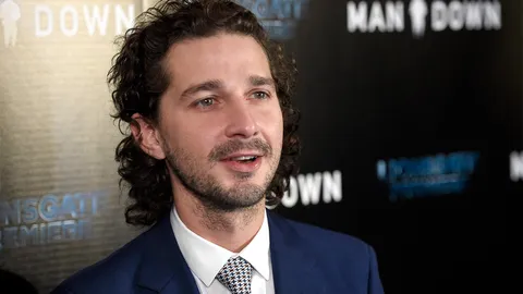 จับ ‘ไชอา ลาบัฟ’ มีเรื่องระหว่างประท้วงต่อต้าน ‘โดนัลด์ ทรัมป์’