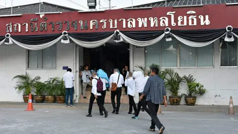 รายงานตัว ‘นสต.’ รวบ 10 คนทุจริต