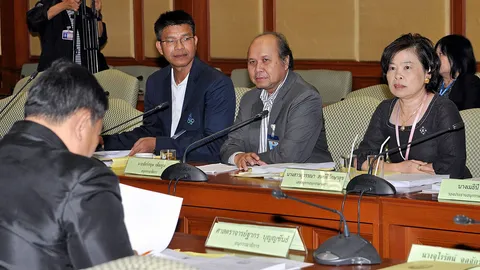 รับไม่ได้ ! 4 ตัวแทนสื่อฯ ยื่นหนังสือไขก๊อกพ้น อนุ กมธ.สื่อมวลชน