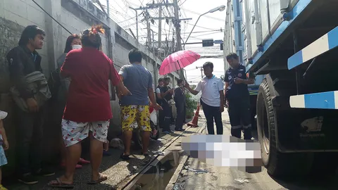 พ่วงออกตัวทับสาวใหญ่ดับ 1 เจ็บ 1 คาด จยย.สะดุดฝาท่อล้ม คนขับมองไม่เห็น