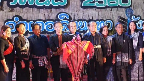 คึกคัก! ผวจ.ยโสธร -เอกอัครราชทูต ลาว เวียดนาม ร่วมเปิดงาน'วันผู้ไทโลก'