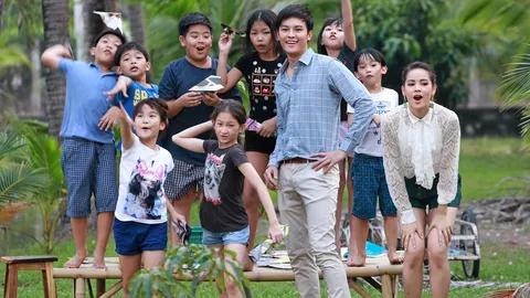 'ญาญ่า' สนุกกับ มาสุ เพลิน พลัดตกน้ำทุลักทุเล