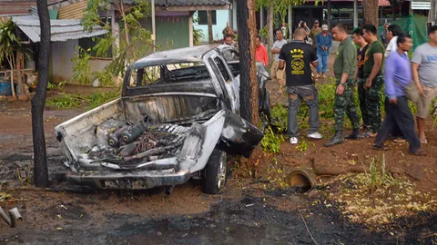 ทหาร วัฒนานคร ขนระเบิดกลับฐาน รถยางแตก บึม! อาการสาหัส 7 