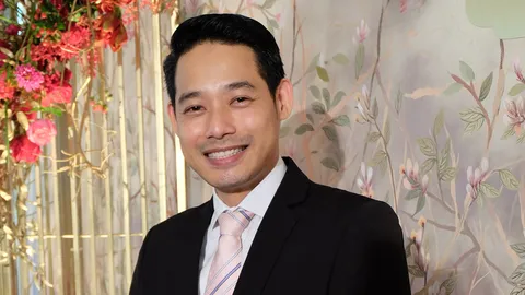 เพชร กรุณพล แฮปปี้รักต่างวัยคบ พราว เล็ง 2 ปีค่อยคิดแต่ง