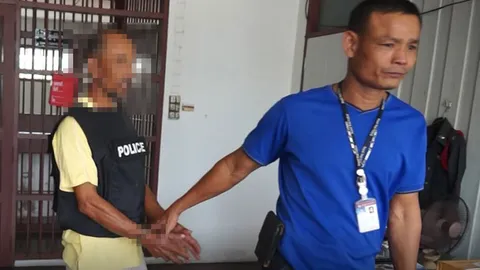 จับมือฆ่าปาดคอหนุ่มใหญ่ทิ้งศพริมถนน อ้างโมโหขุดดินรุกที่ ถูกด่าบุพการี