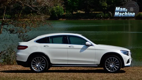 ถังเดียวเที่ยวพันกิโลเมตร MERCEDES BENZ GLC 250d COUPE AMG DYNAMIC PLUS