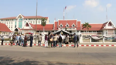 'ไผ่ ดาวดิน' นอนคุกต่อ หลังอัยการขอนแก่น สั่งฟ้อง ปฏิเสธทุกข้อหา