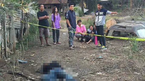 มึงเก๋าเหรอ! หนุ่มเมาคว้าปืนยิงเพื่อนบ้านไม่โดน เจอไม้ก้านร่มฟาดดับ