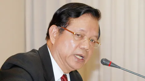 ชวลิต ขอทุกฝ่ายน้อมนำกระแสพระราชดำรัสประมุขชาติ ประมุขสงฆ์ แก้ปัญหา