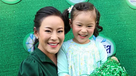 'หนิง' ปะทะ 'ชาริล ชัปปุยส์' เรื่องซักชนะใสสะอาด