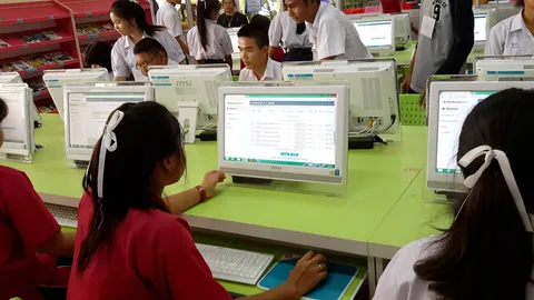 สุดล้ำ ผอ.ร.ร.นางรอง ใช้ระบบออนไลน์ เลือกสภานักเรียน สรุปคะแนนรวดเร็ว 