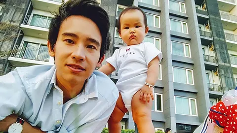 จ้ำม่ำมาก! ยลโฉม ‘น้องพิพิม’ ลูกสาวคนแรกของ พิธา - ชุติมา ลิ้มเจริญรัตน์