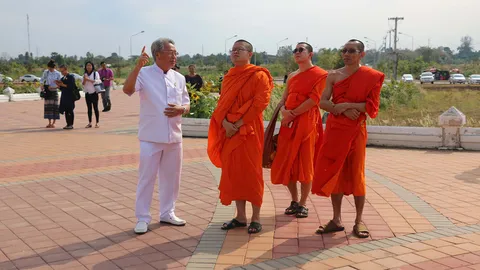 ท่าน ว.วชิรเมธี ดูสถานที่สร้างสถานที่ฌาปนสถานสรีระสังขารหลวงพ่อคูณ