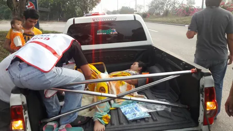 คลอดวันหวยออก! สาวปวดท้องบนกระบะทะเบียน 8503 ได้ลูกสาวตั้งชื่อ ‘มีนา’