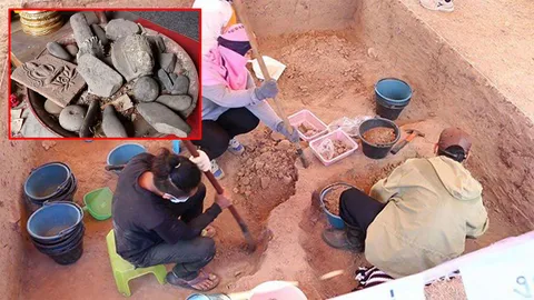 ขุดพบเศียรพระ-ใบเสมาโบราณ ในวัดกลางเมืองขอนแก่น คาดอายุ 2,500 ปี