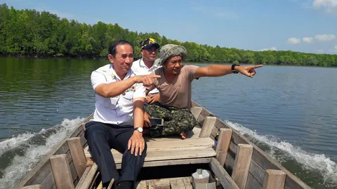 เตือนจระเข้น้ำเค็ม กบดานอยู่ในคลอง